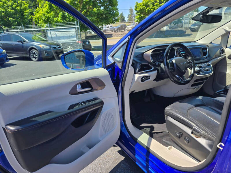 2018 Chrysler Pacifica Touring L