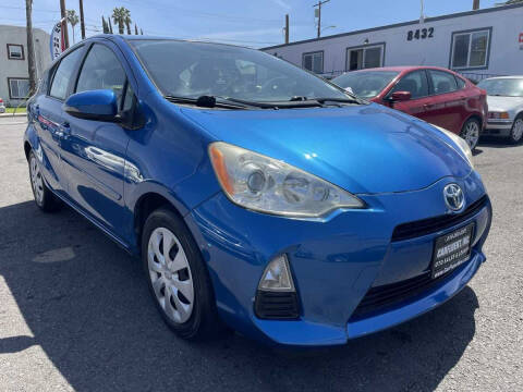 2014 Toyota Prius c for sale at CARFLUENT, INC. in Sunland CA