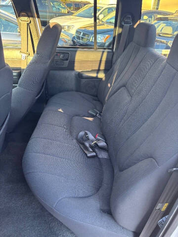 2003 Chevrolet S-10 LS