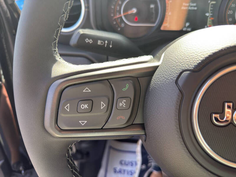 2025 Jeep Gladiator High Tide