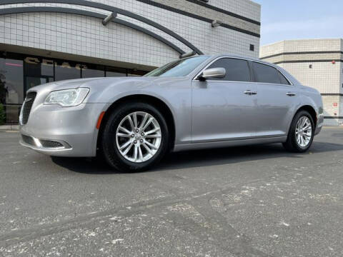 2017 Chrysler 300