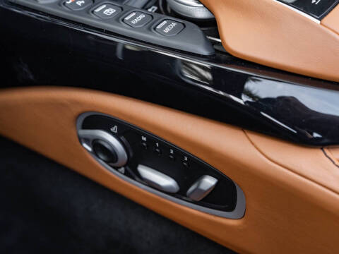 2021 Aston Martin Vantage