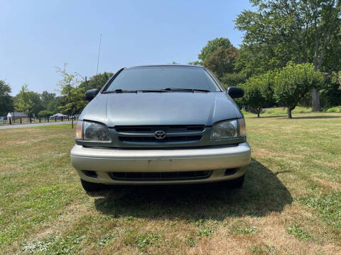 1999 Toyota Sienna