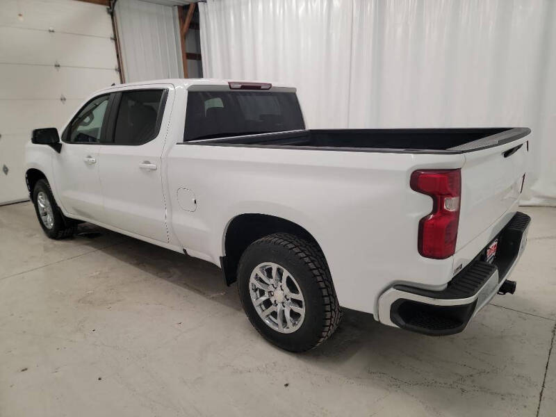 2020 Chevrolet Silverado 1500 LT photo 16