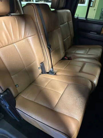 2011 Lincoln Navigator L