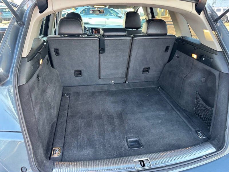 2012 Audi Q5 3.2 quattro Premium Plus