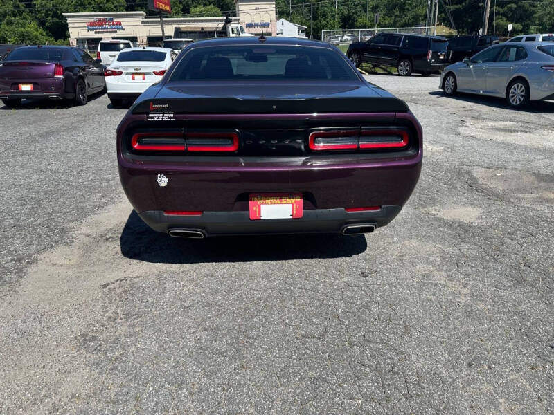 2020 Dodge Challenger SXT