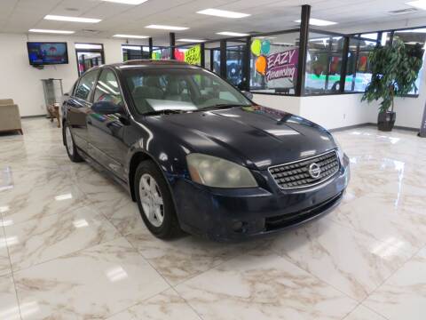 2005 Nissan Altima for sale at Dealer One Auto Credit in Oklahoma City OK