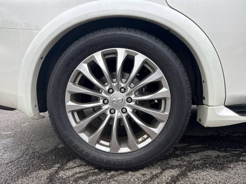 2015 Infiniti QX80
