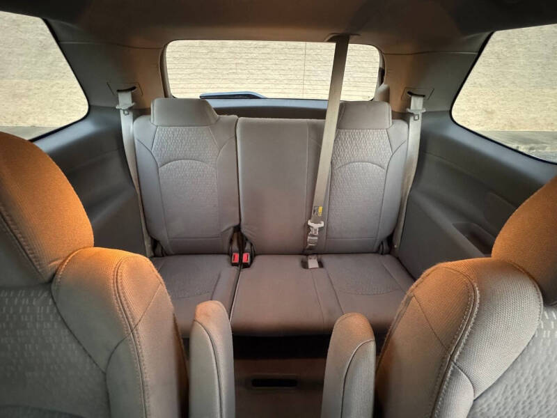 2016 GMC Acadia SLE-2