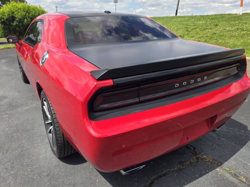 2012 Dodge Challenger R/T Plus