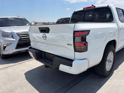 2022 Nissan Frontier SV