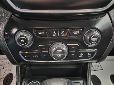 2019 Jeep Cherokee Latitude Plus