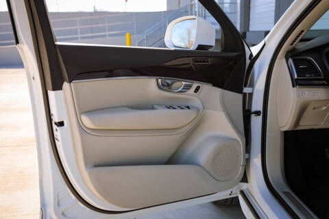 2019 Volvo XC90 T5 Momentum