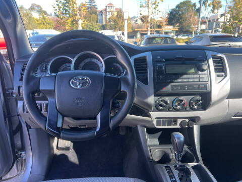 2012 Toyota Tacoma PreRunner