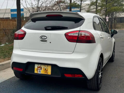 2012 Kia Rio 5-Door LX