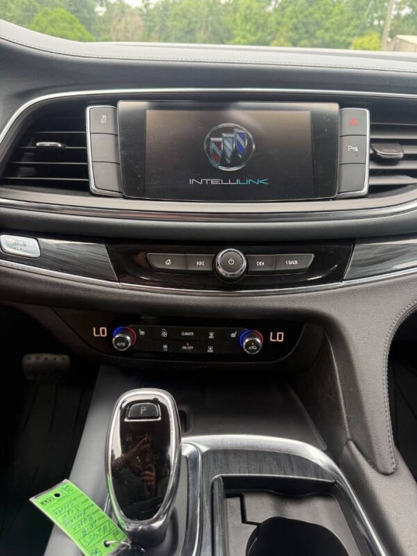2018 Buick Enclave Essence