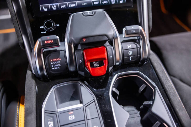2024 Lamborghini Urus S