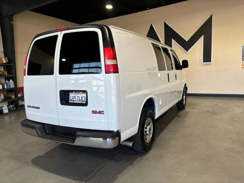 2018 GMC Savana 2500