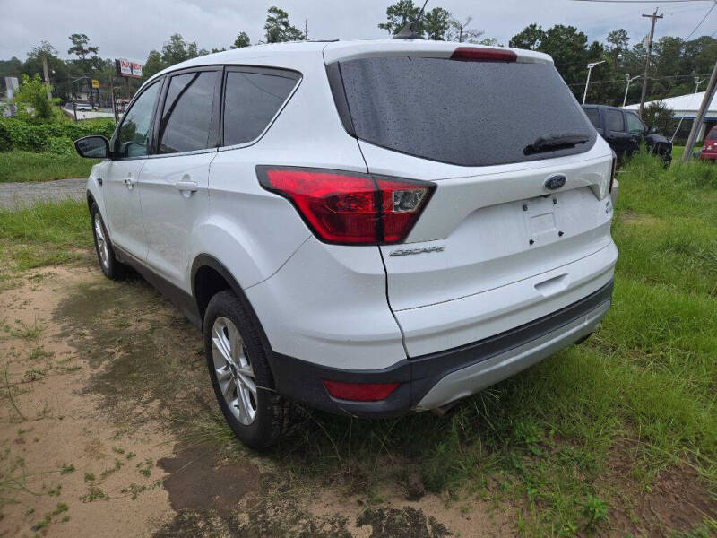 2019 Ford Escape SE
