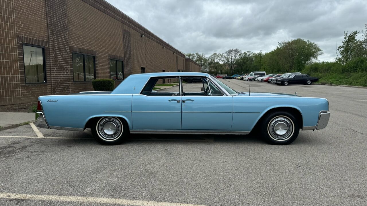 1964 Lincoln Continental 18