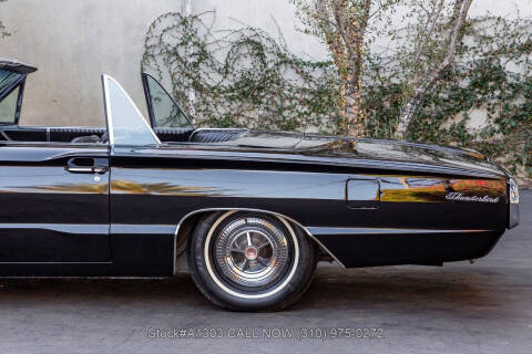 1966 Ford Thunderbird