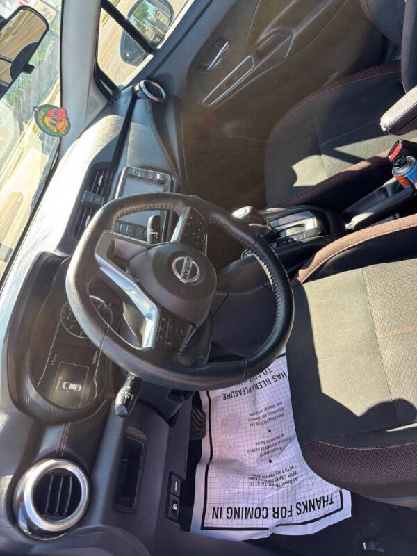 2021 Nissan Versa SR