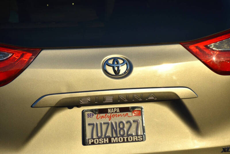 2016 Toyota Sienna XLE Premium 8-Passenger