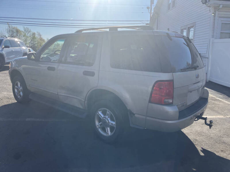 2004 Ford Explorer XLT