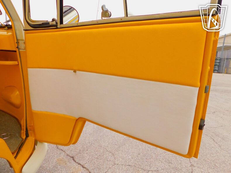 1975 Volkswagen Type 2
