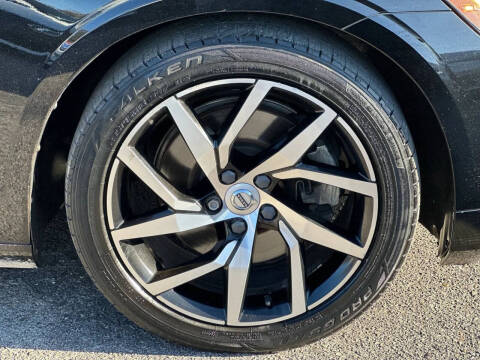 2019 Volvo S60 T5 Momentum