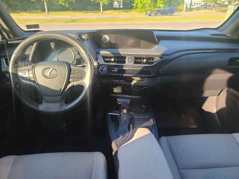 2022 Lexus UX 250h
