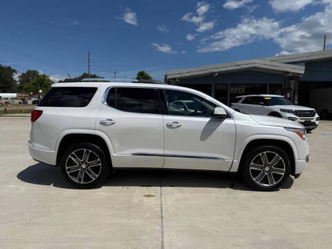 2017 GMC Acadia Denali