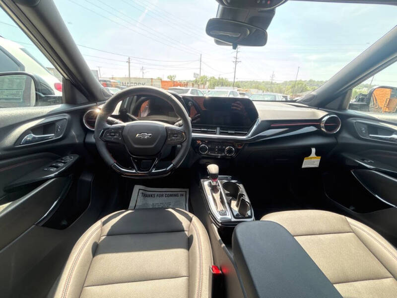 2025 Chevrolet Trax RS