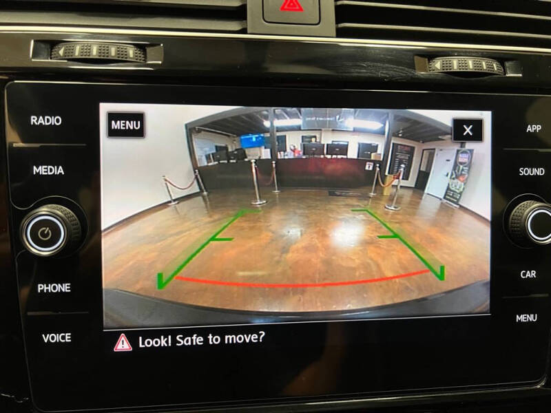 2019 Volkswagen Golf GTI S