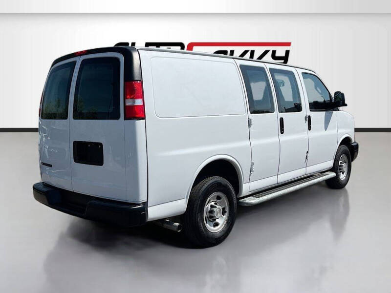 2024 Chevrolet Express 2500