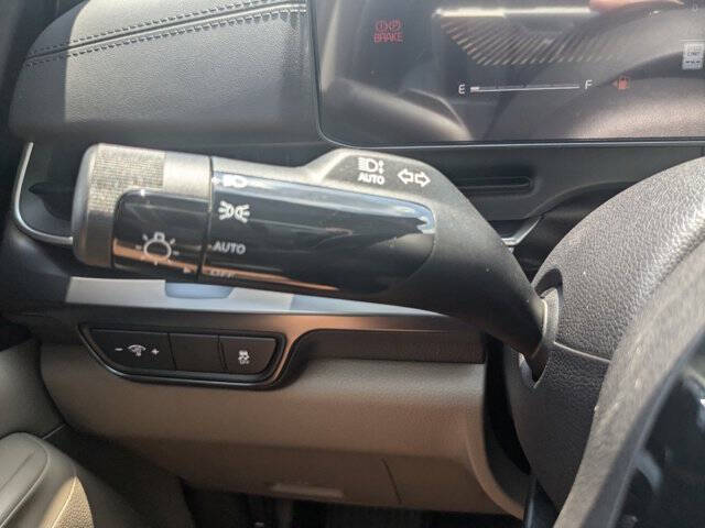 2025 Kia Carnival LX