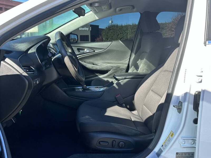 2017 Chevrolet Malibu LT