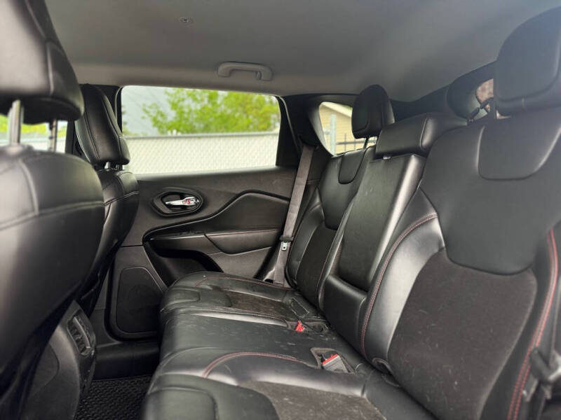2020 Jeep Cherokee Trailhawk