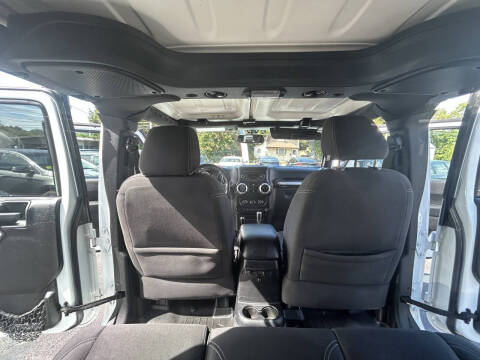 2016 Jeep Wrangler Unlimited Sahara