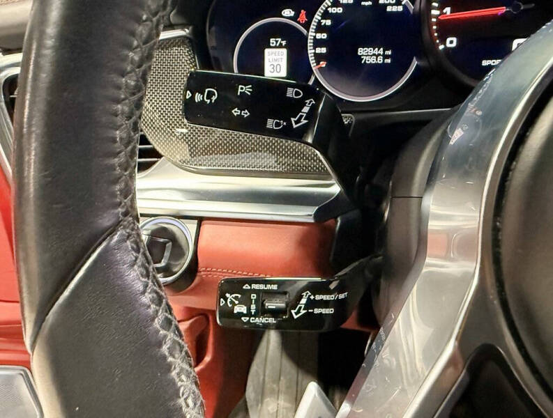 2017 Porsche Panamera Turbo