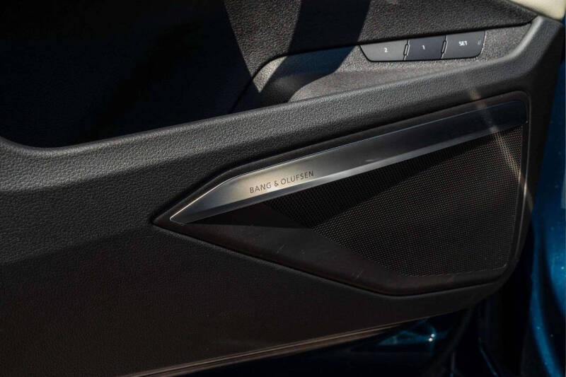 2022 Audi e-tron quattro Premium Plus