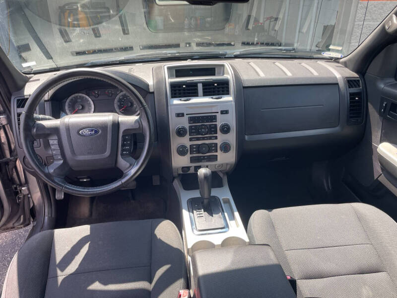 2009 Ford Escape XLT