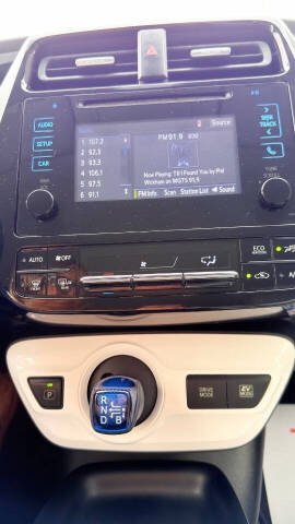2016 Toyota Prius Two