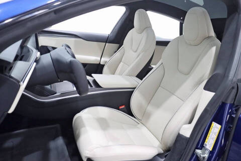 2023 Tesla Model S Plaid