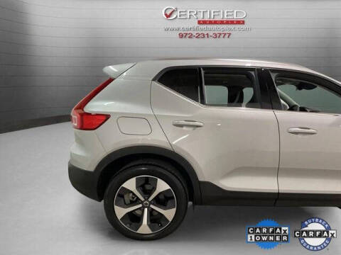 2025 Volvo XC40 B5 Plus Bright Theme