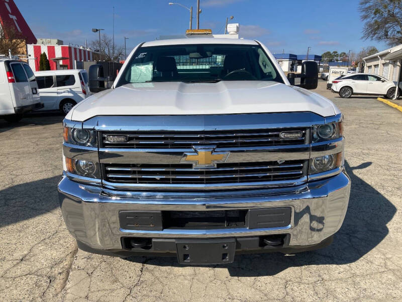 2017 Chevrolet Silverado 2500HD Work Truck photo 9