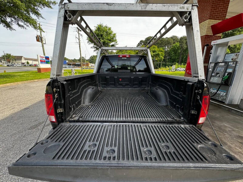 2017 RAM 1500 SLT