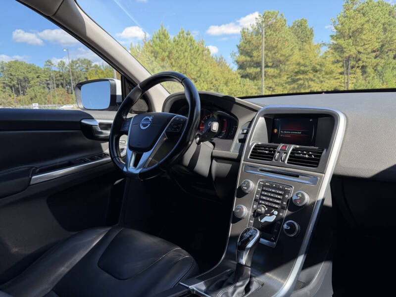 2015 Volvo XC60 T5 Drive-E Premier