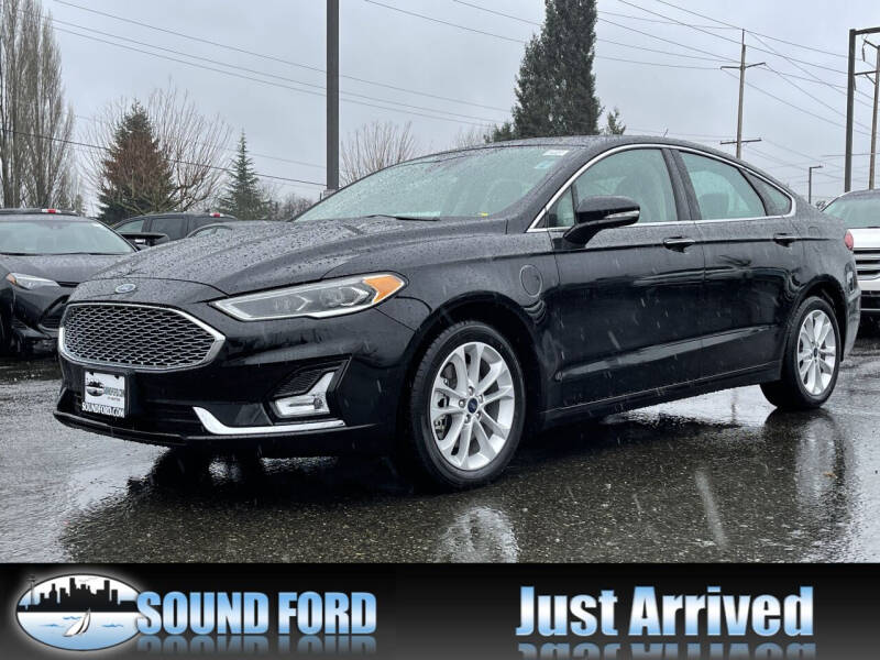 2019 Ford Fusion Energi Titanium